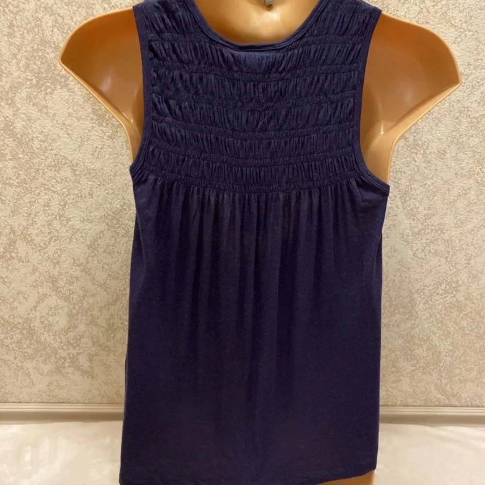 Universal Thread Navy Sleeveless Top